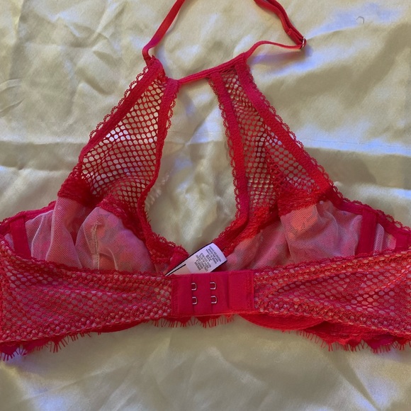 Victoria’s Secret lace and fishnet bra - Picture 2 of 3